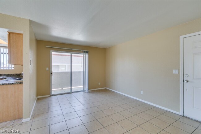 Building Photo - 7300 W Pirates Cove Rd