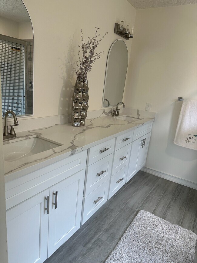 Building Photo - 806 Country Pl Blvd