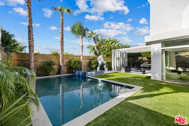 Building Photo - 4841 Alonzo Ave