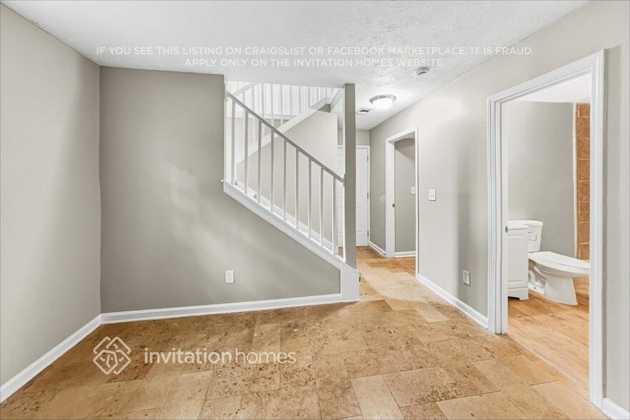 Building Photo - 84 Birch Rill Dr
