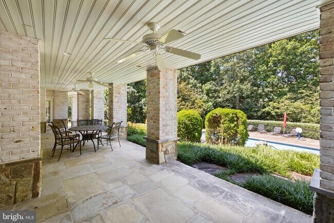 Building Photo - 2608 Geneva Hill Ct