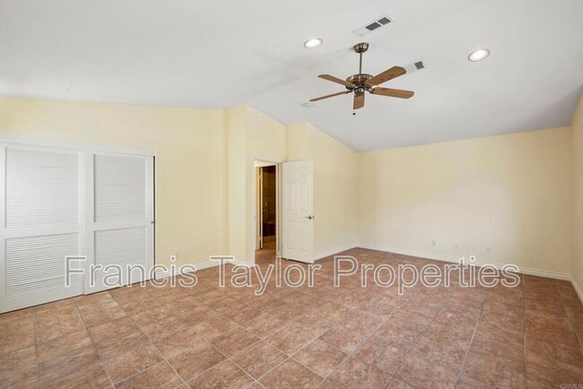 Building Photo - 29870 Platanus Dr