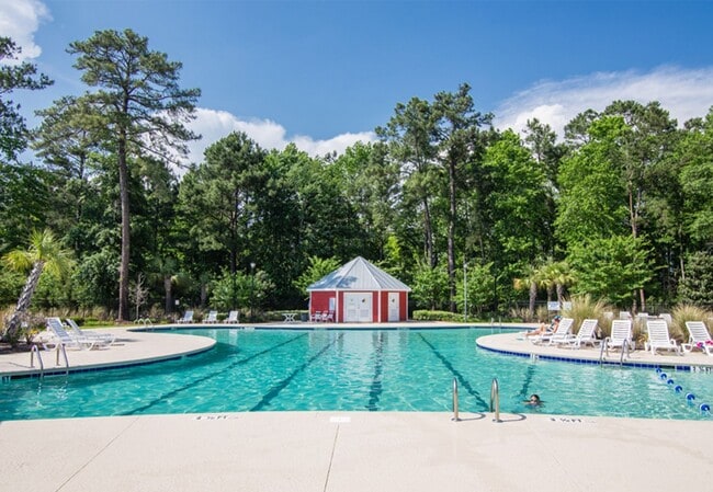 Building Photo - 4476 Farm Lake Dr