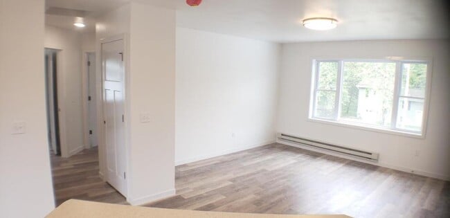 Building Photo - 1315 Butts Ave