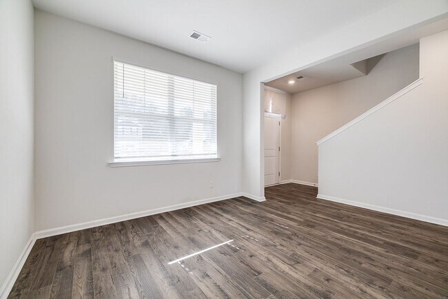 Building Photo - Spacious 5BR Home with Loft & Smart Features in Rincon