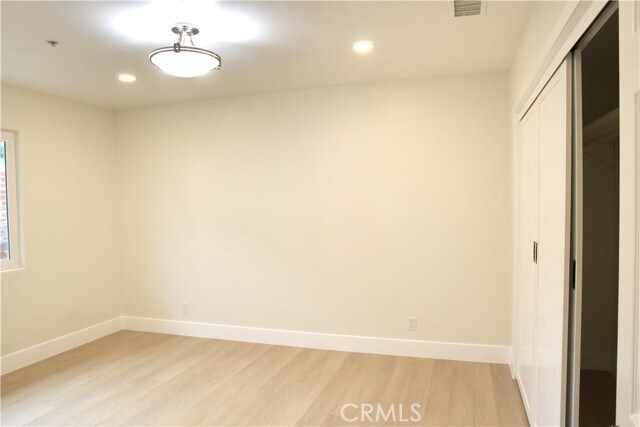 Building Photo - 1308 Elm Ave