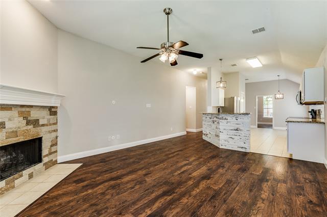 Building Photo - 1615 Shadow Crest Dr