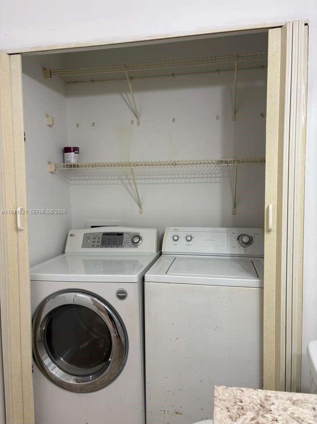 Building Photo - 17 Crossings Cir