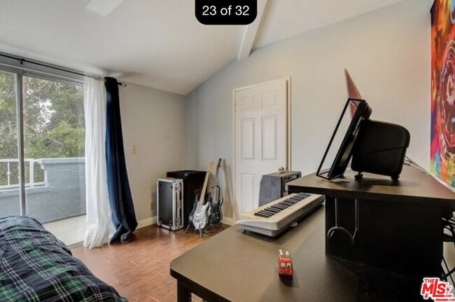 Building Photo - 4843 W 118th Pl