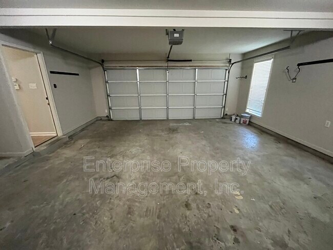 Building Photo - 11861 Bridal Ln