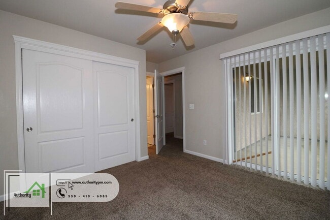 Building Photo - 22371 Rio Alto Dr