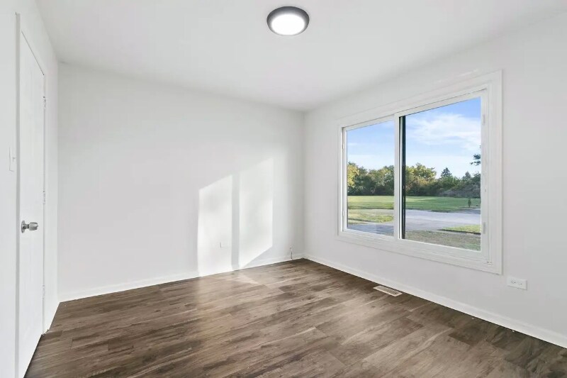 Building Photo - 2236 W 157th Pl