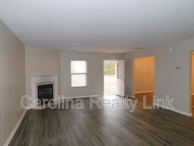 Building Photo - 3131 Decapolis Dr