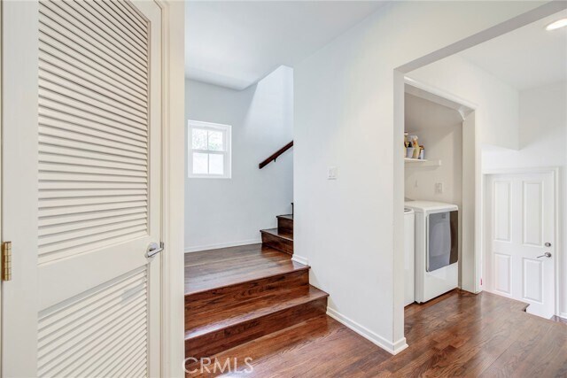 Building Photo - 333 3rd St