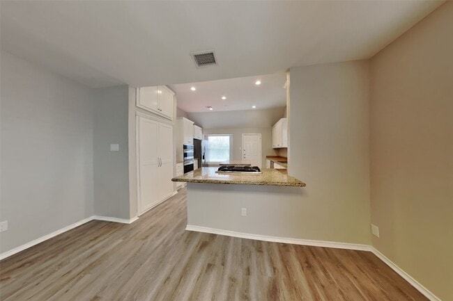 Building Photo - 16819 Kettle Creek Dr