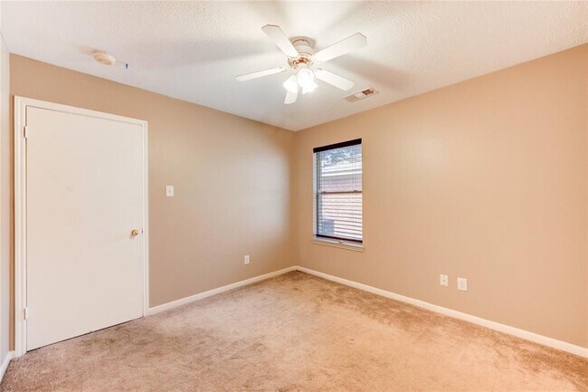 Building Photo - 4814 Cotter Ln