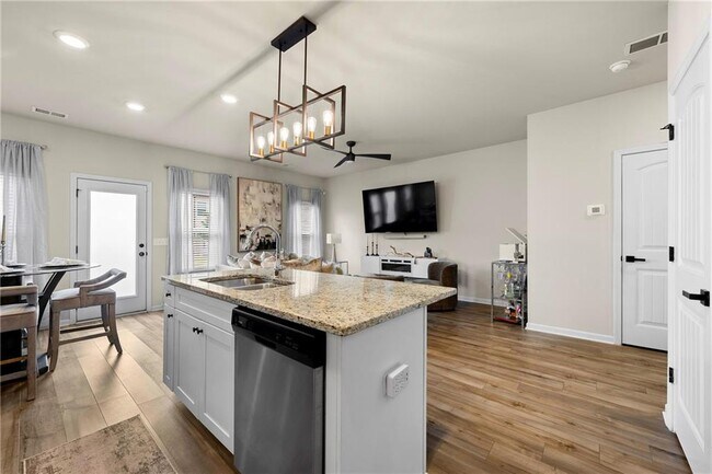 Building Photo - 7098 Chara Ln