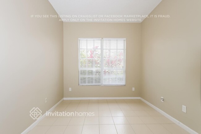 Building Photo - 13606 Breton Ln