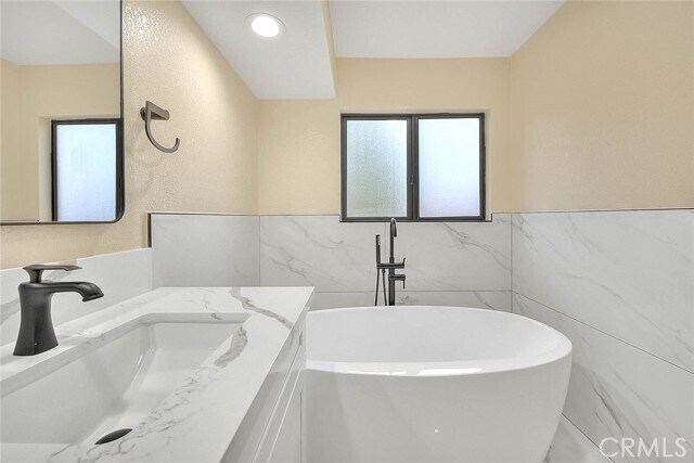 Building Photo - 23020 Pso De Terrado