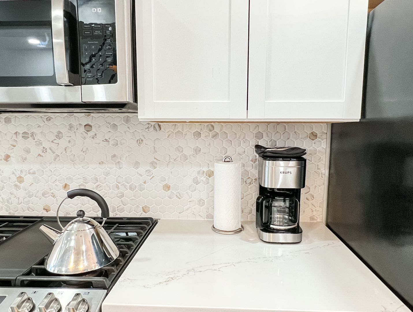 Building Photo - 3424 9th St NE