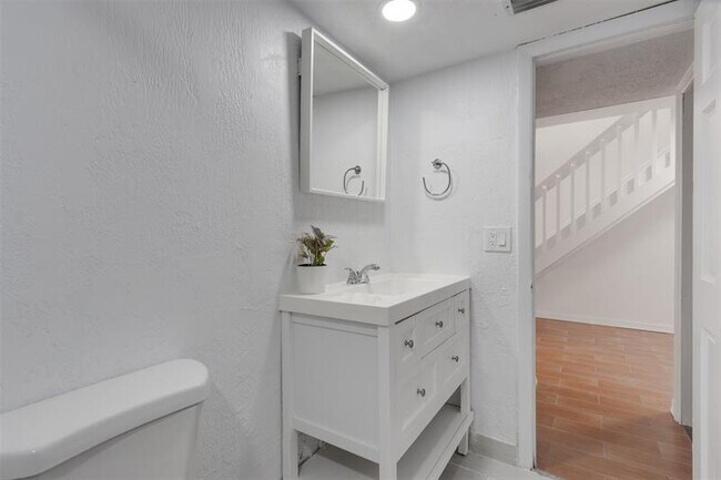 Building Photo - 7950 NW 11th Ct