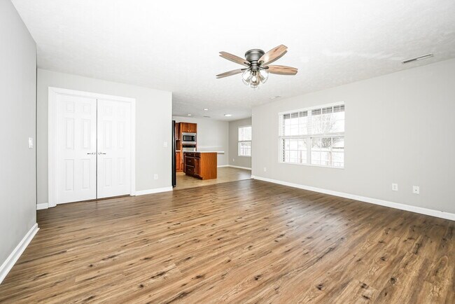 Building Photo - 4862 Beryl Dr