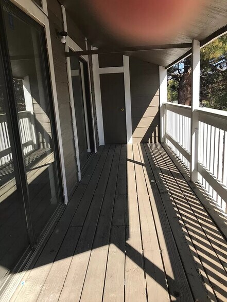 Building Photo - 18163 E Kentucky Ave