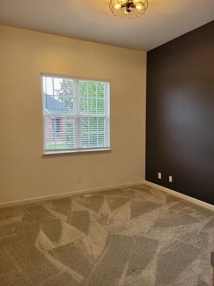 Building Photo - 311 Wyoming Dr