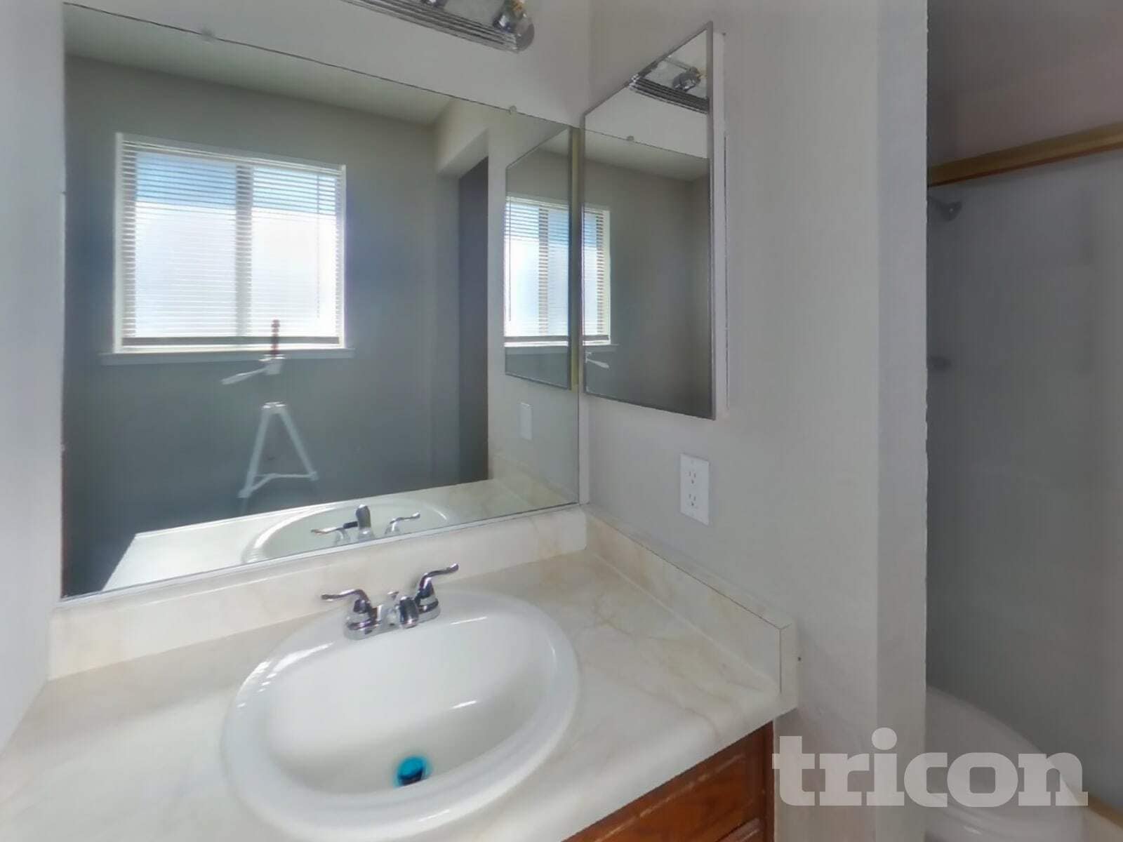 Building Photo - 2572 Wabash Cir