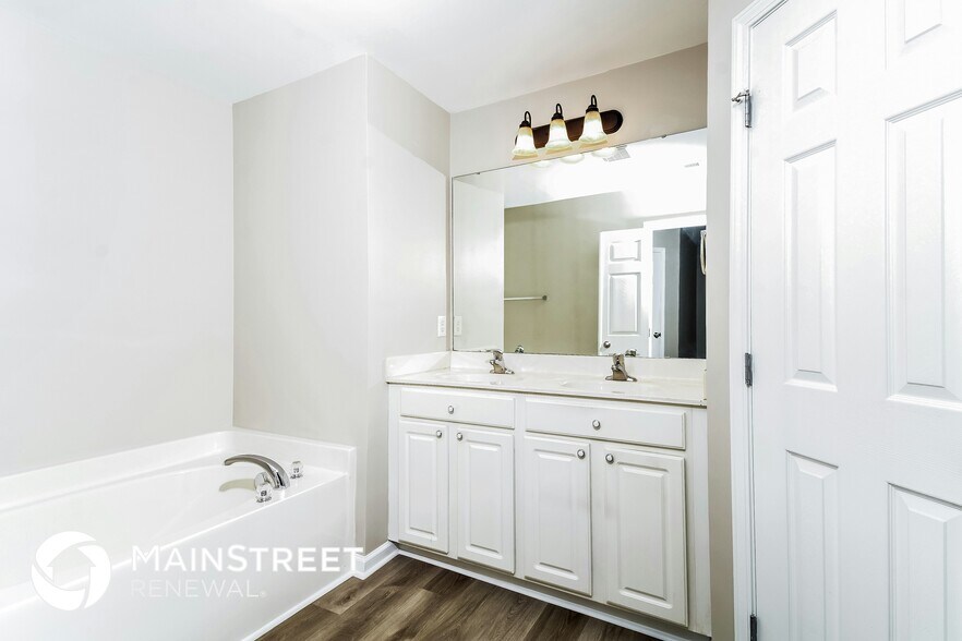 Building Photo - 1413 Cozart St