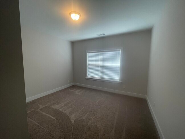 Building Photo - 2342 Laurens St