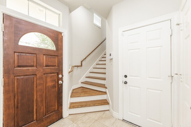 Building Photo - 2616 Starboard Point Dr