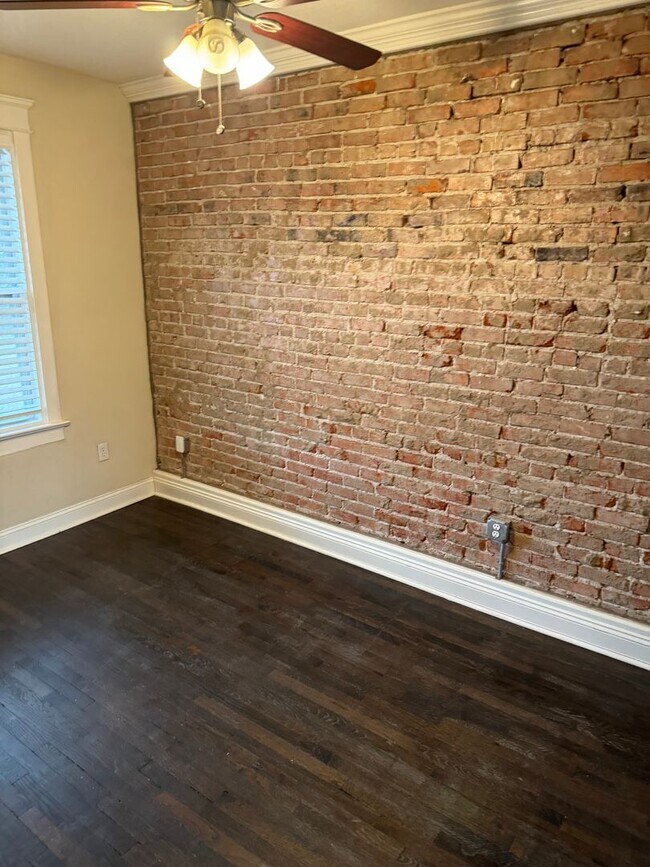 Building Photo - 3269 Gilham Road