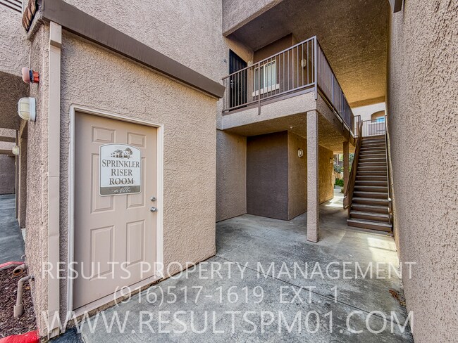 Building Photo - Spacious One Bedroom located in the Villas at Diamond Creek