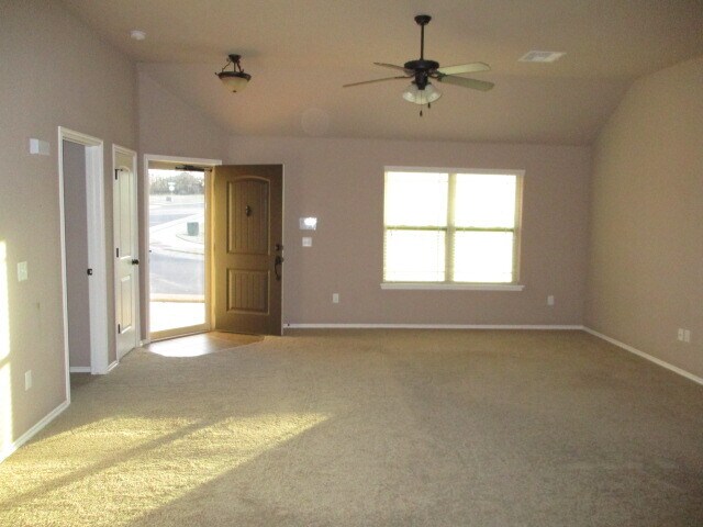 Building Photo - 2316 Golden Ln