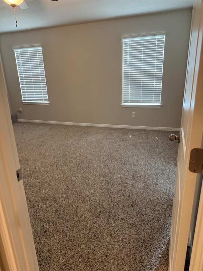 Building Photo - 1850 Settlers Glen Dr