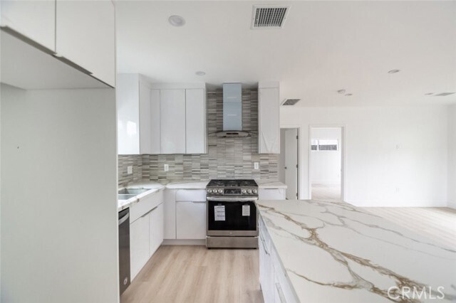 Building Photo - 10041 Leona St