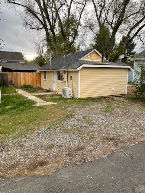 Building Photo - 932 Bross St