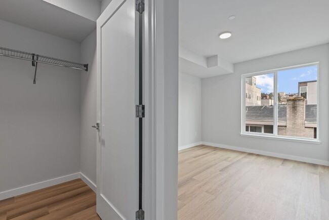 Building Photo - Stunning Brand-New Ballard Townhome with A...