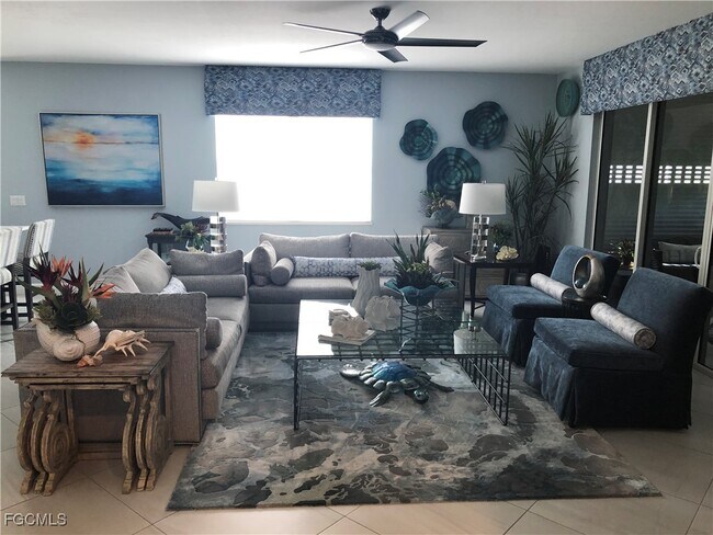 Building Photo - 11021 Gulf Reflections Drive