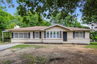 Building Photo - 3269 Allison-Bonnett Memorial Dr