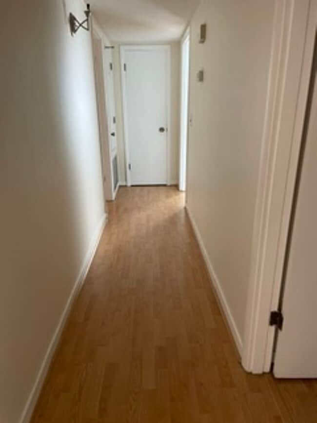 Building Photo - 3600 Chateau Dr