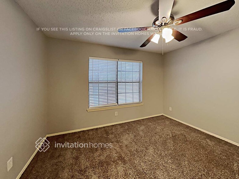 Building Photo - 2036 Pheasant Dr