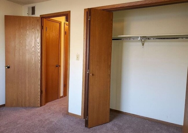 Building Photo - $900 | 1 Bedroom, 1 Bathroom Condo | No Pets | Available for August 1st, 2026 Move In!