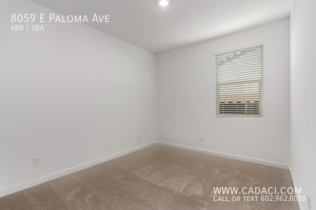 Building Photo - 8059 E Paloma Ave