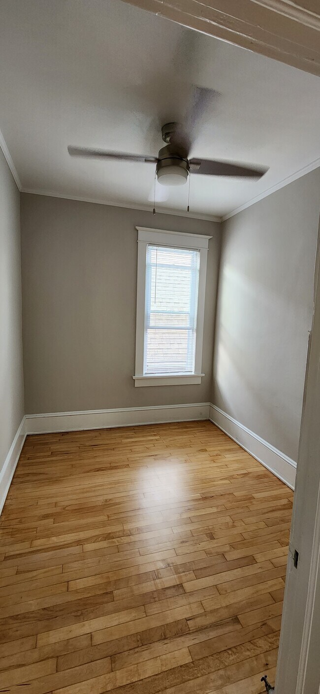 Building Photo - 2529 N Fratney St