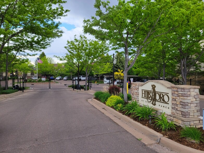 Entrance of gated community - 3976 Riviera Grv