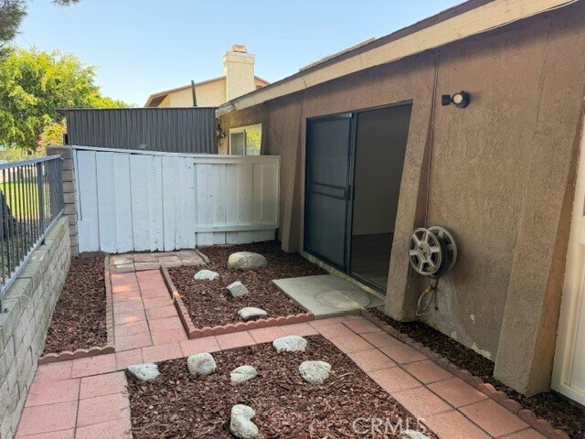 Building Photo - 2324 Raintree Dr