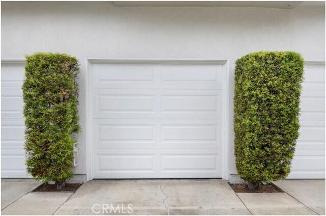 Building Photo - 28305 Via Luis