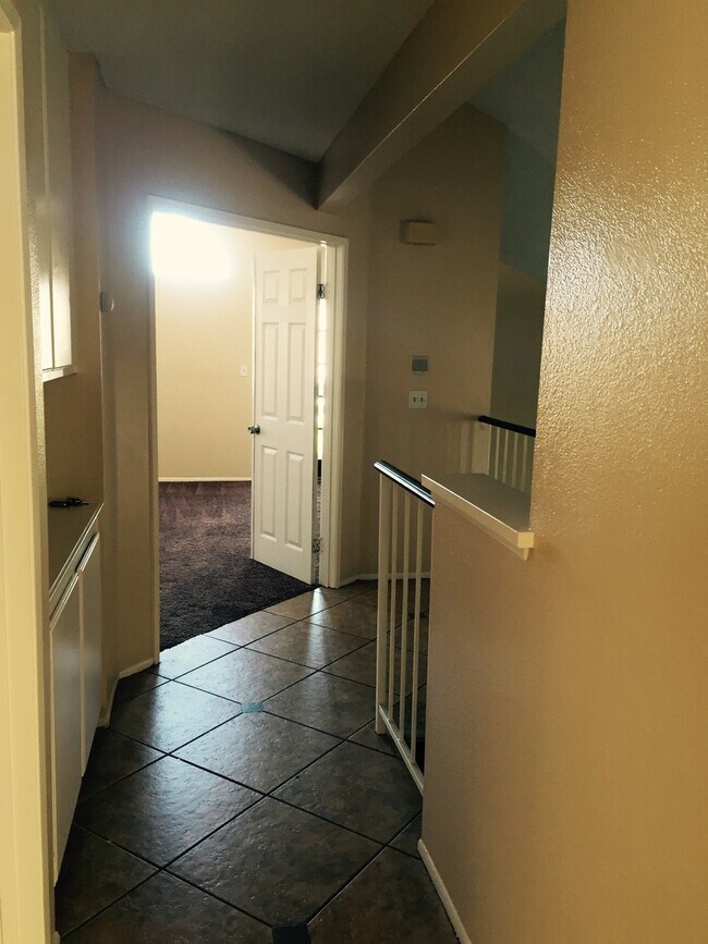 Building Photo - !! WOWWWW INCREDIBLE HOUSE FOR RENT IN BEAUTIFUL PEEPPER RIDGE AREA !!